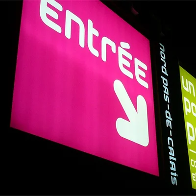 bache retro eclairée publicitaire