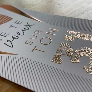 Impression de dépliants dorure sur mesure